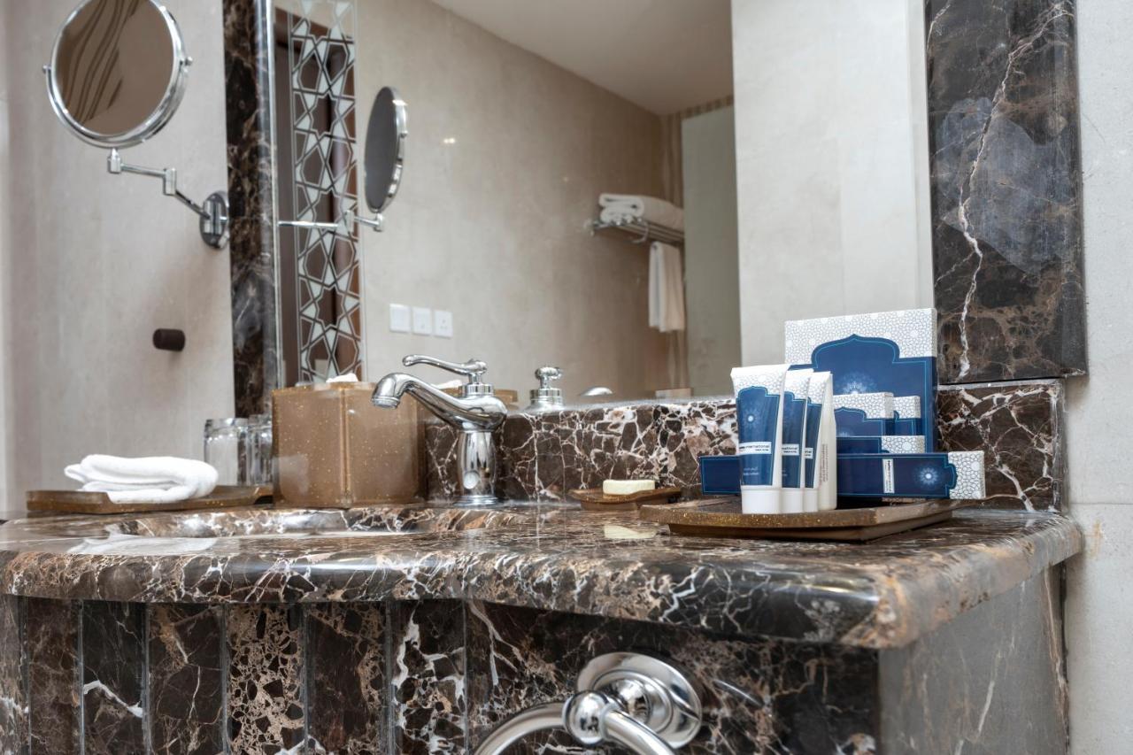 Classic Queen Room
