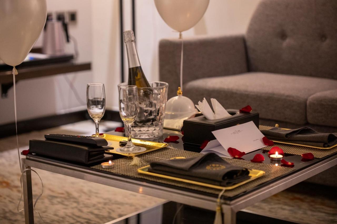 Deluxe King Suite