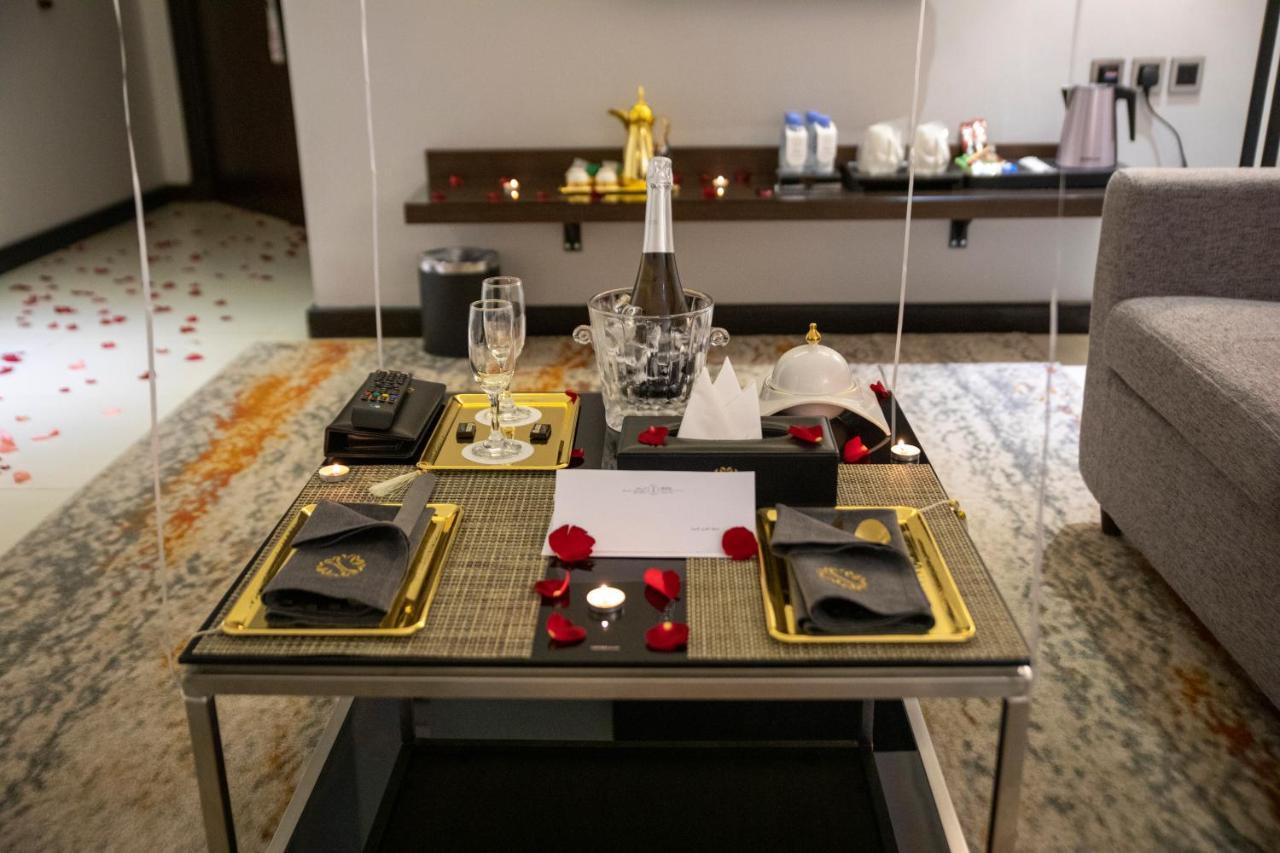 Deluxe King Suite