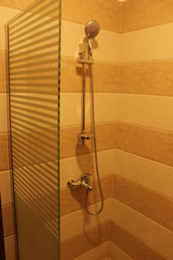 Economy Triple Room