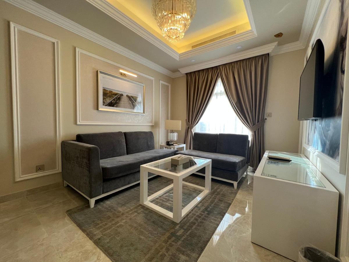 Deluxe Twin Suite