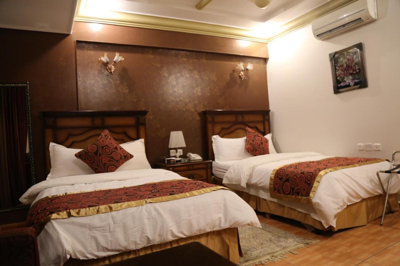 Two Connecting Double Rooms