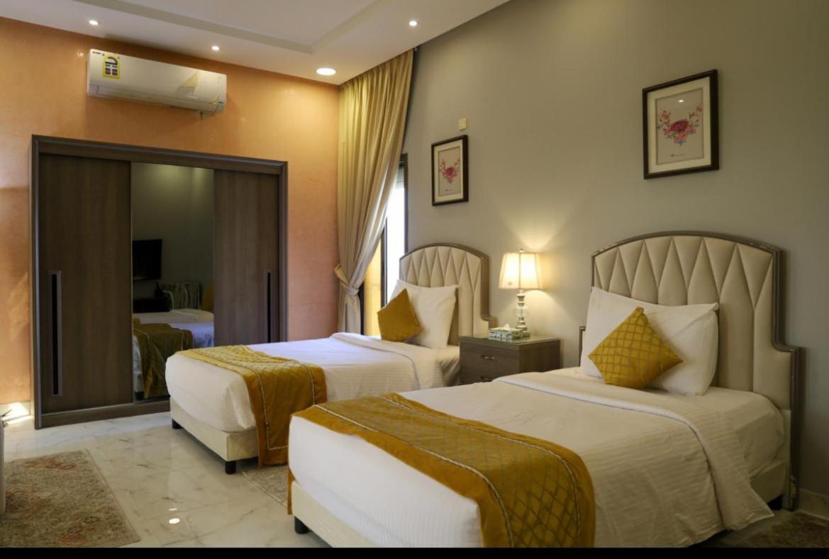 Royal Five-Bedroom Villa Private Pool Beach