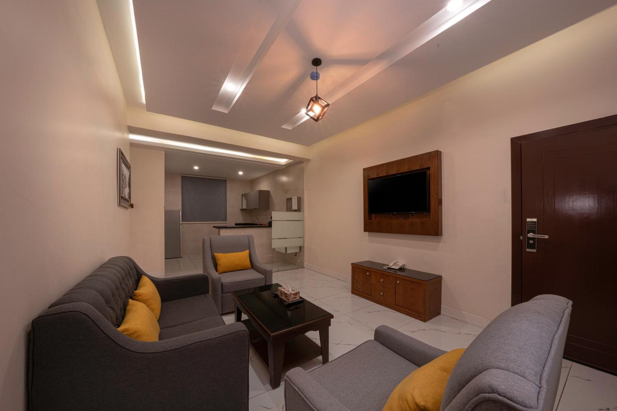 One-Bedroom Suite