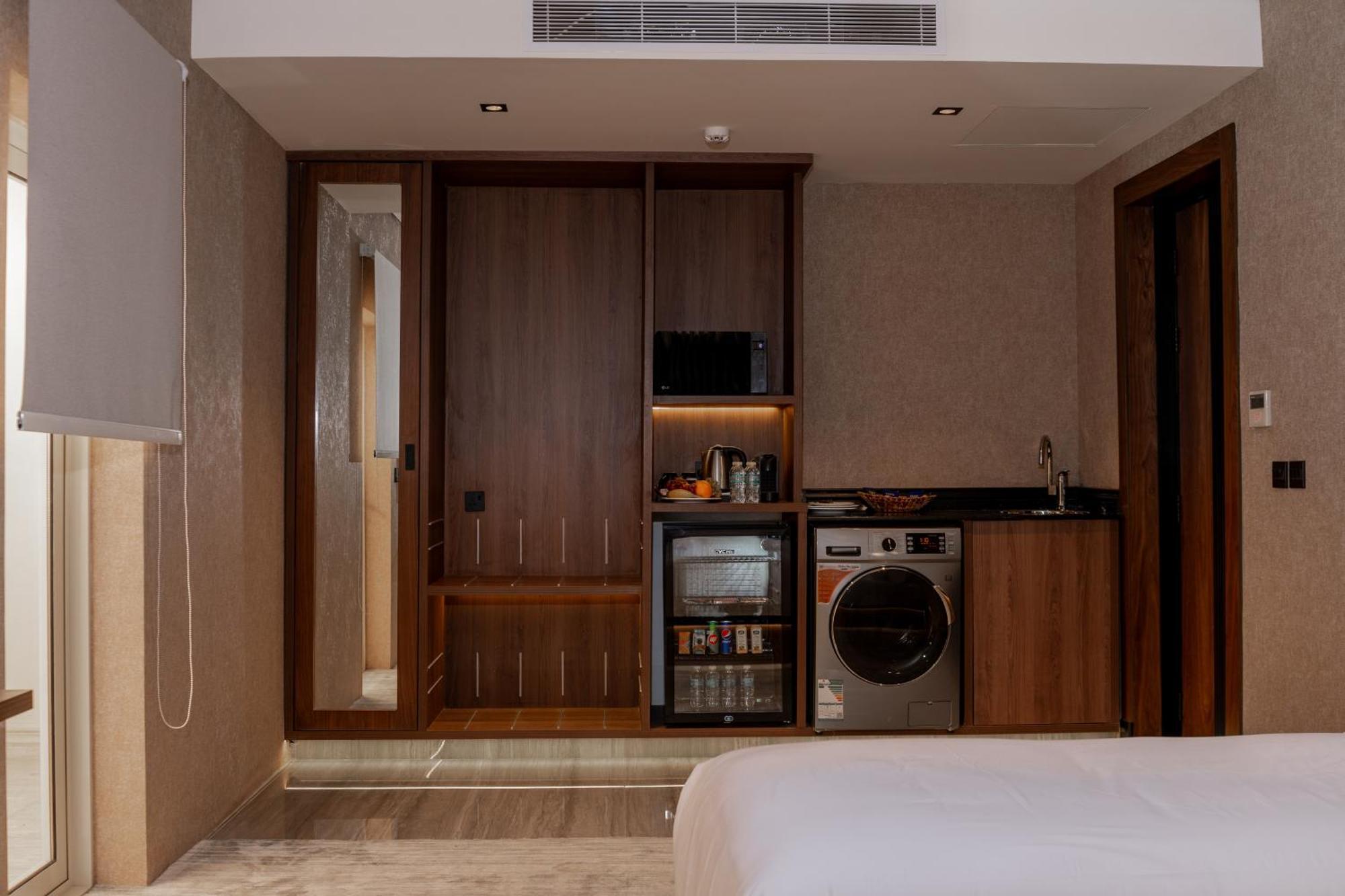Two-Bedroom Suite City View