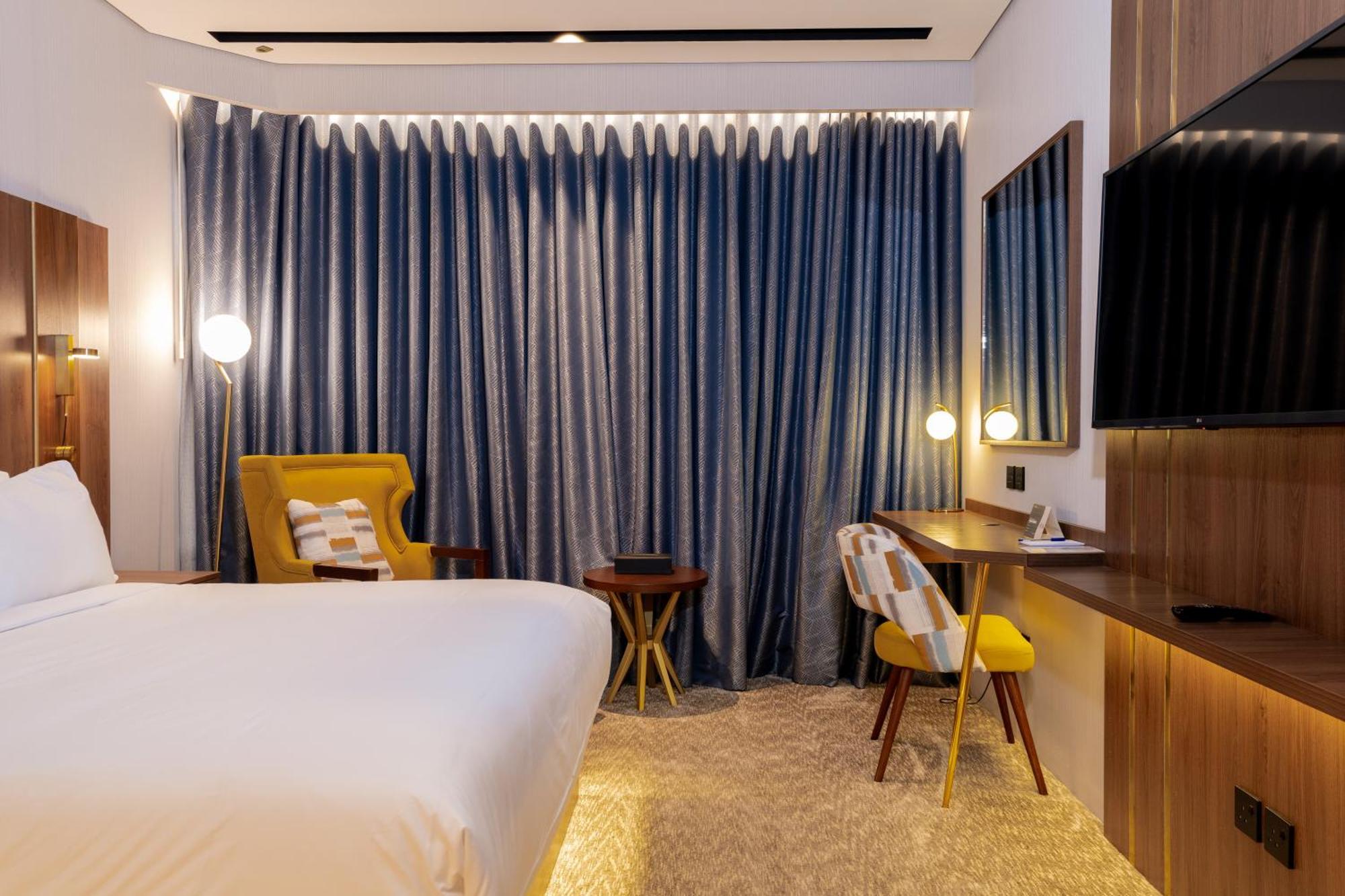 Two-Bedroom Suite City View