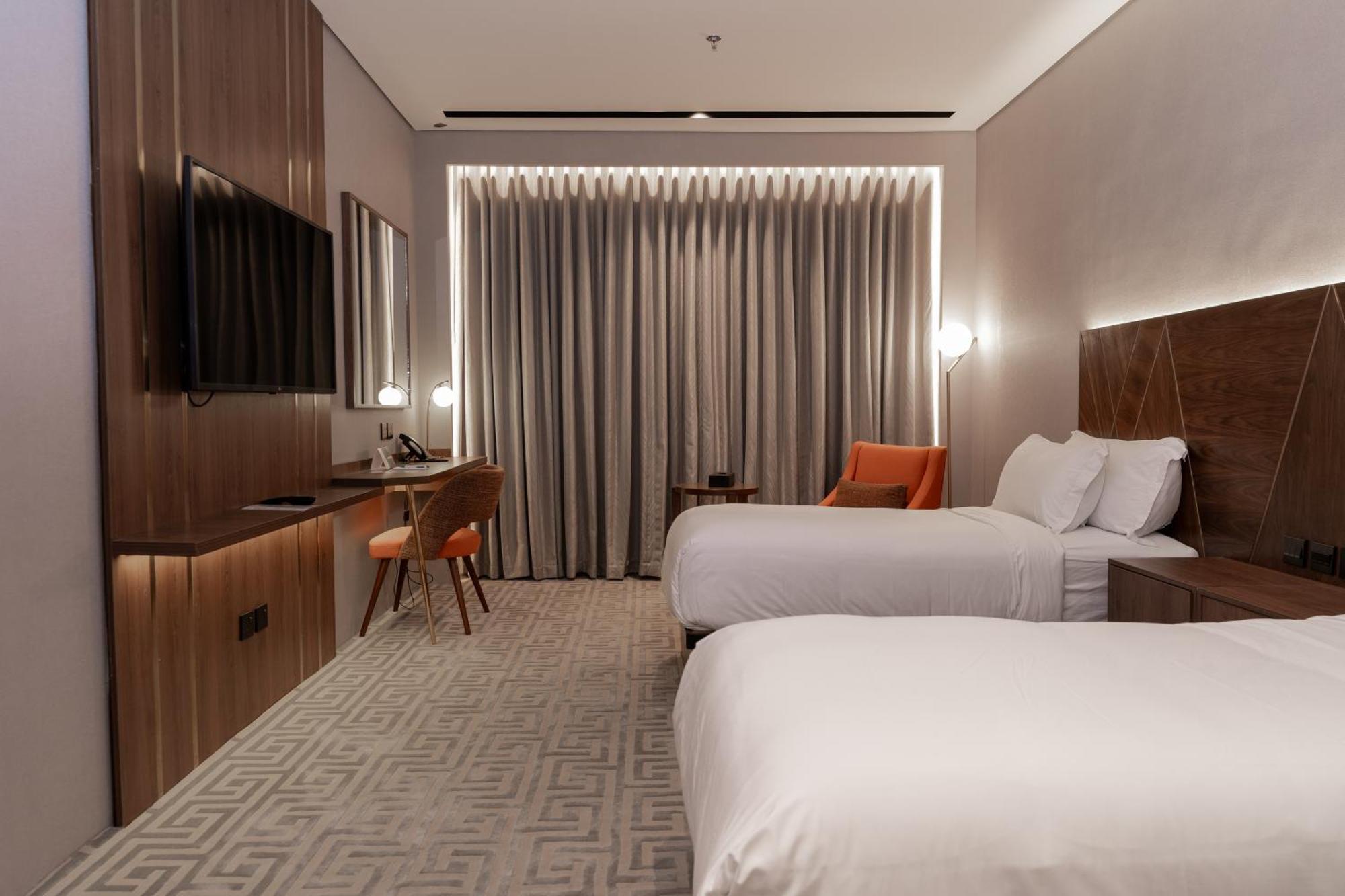 One-Bedroom Suite City View