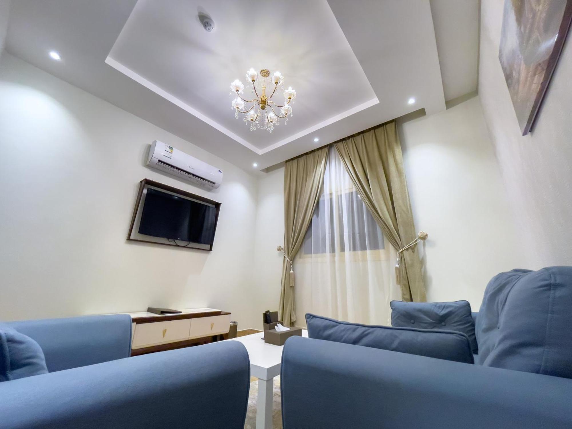 Superior King Suite