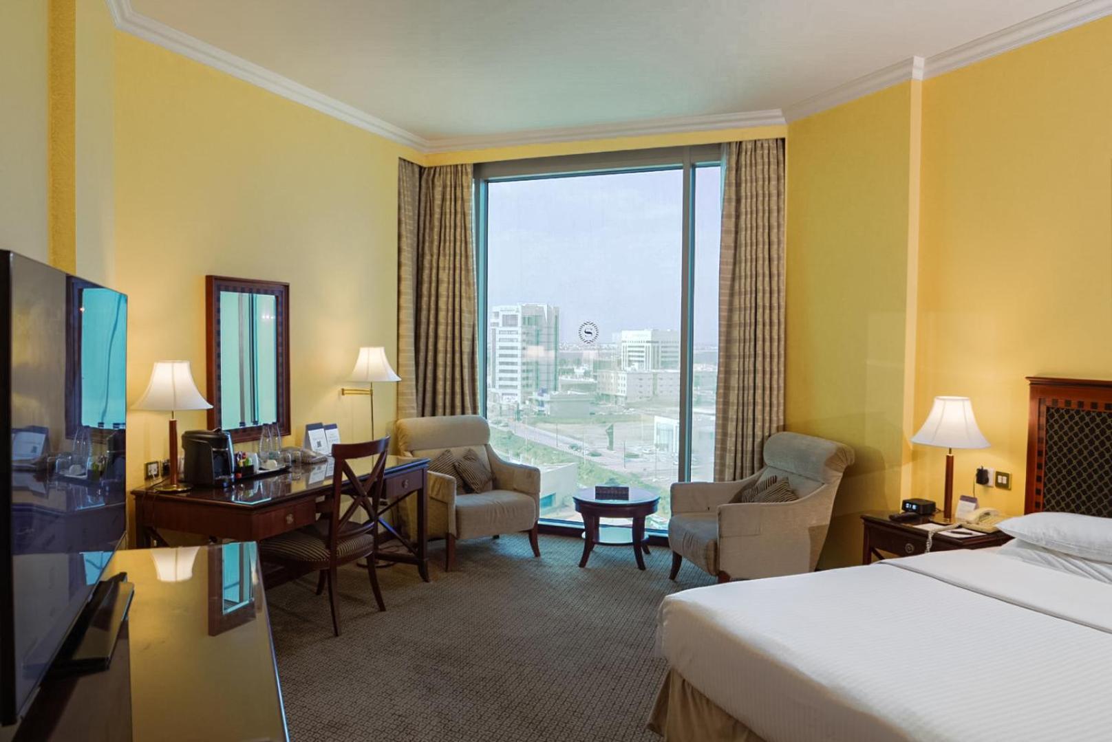 Club Room Club lounge access Guest room 1 King City view
