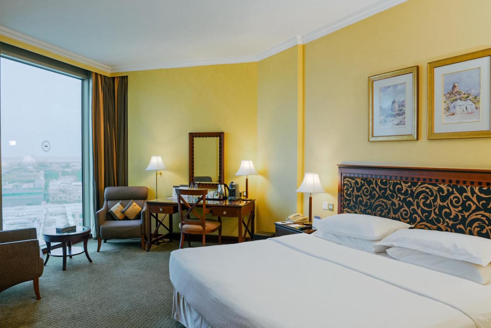 Classic Room Guest room 1 King City view Low floor