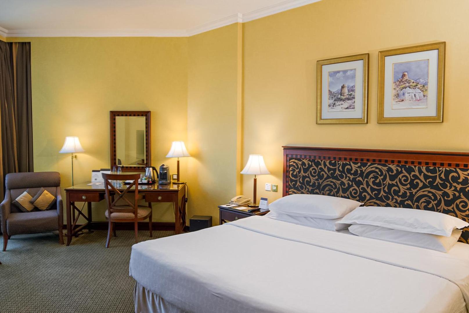 Club Room Club lounge access Guest room 1 King City view