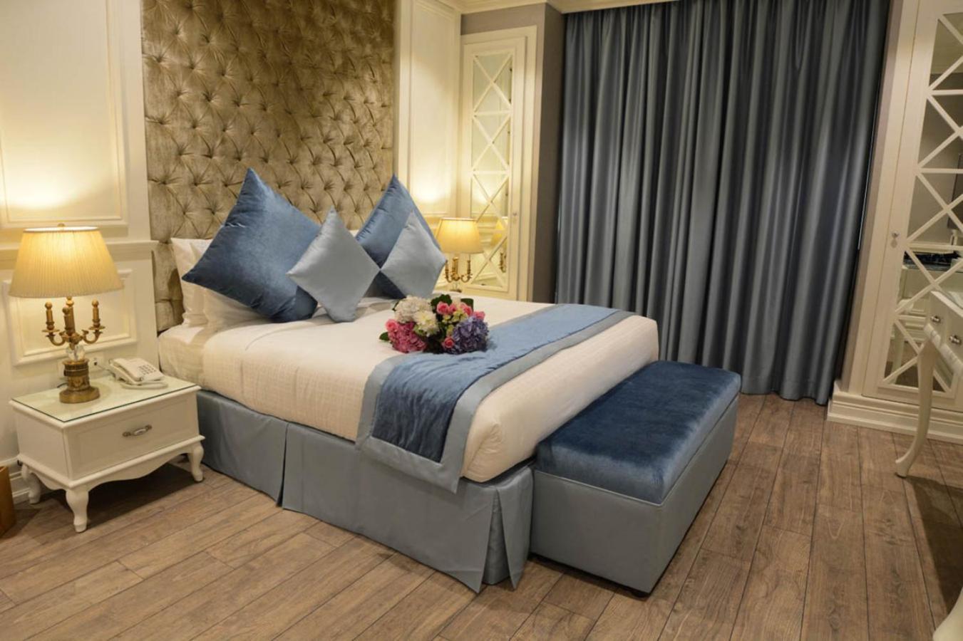 Deluxe Room King Bed