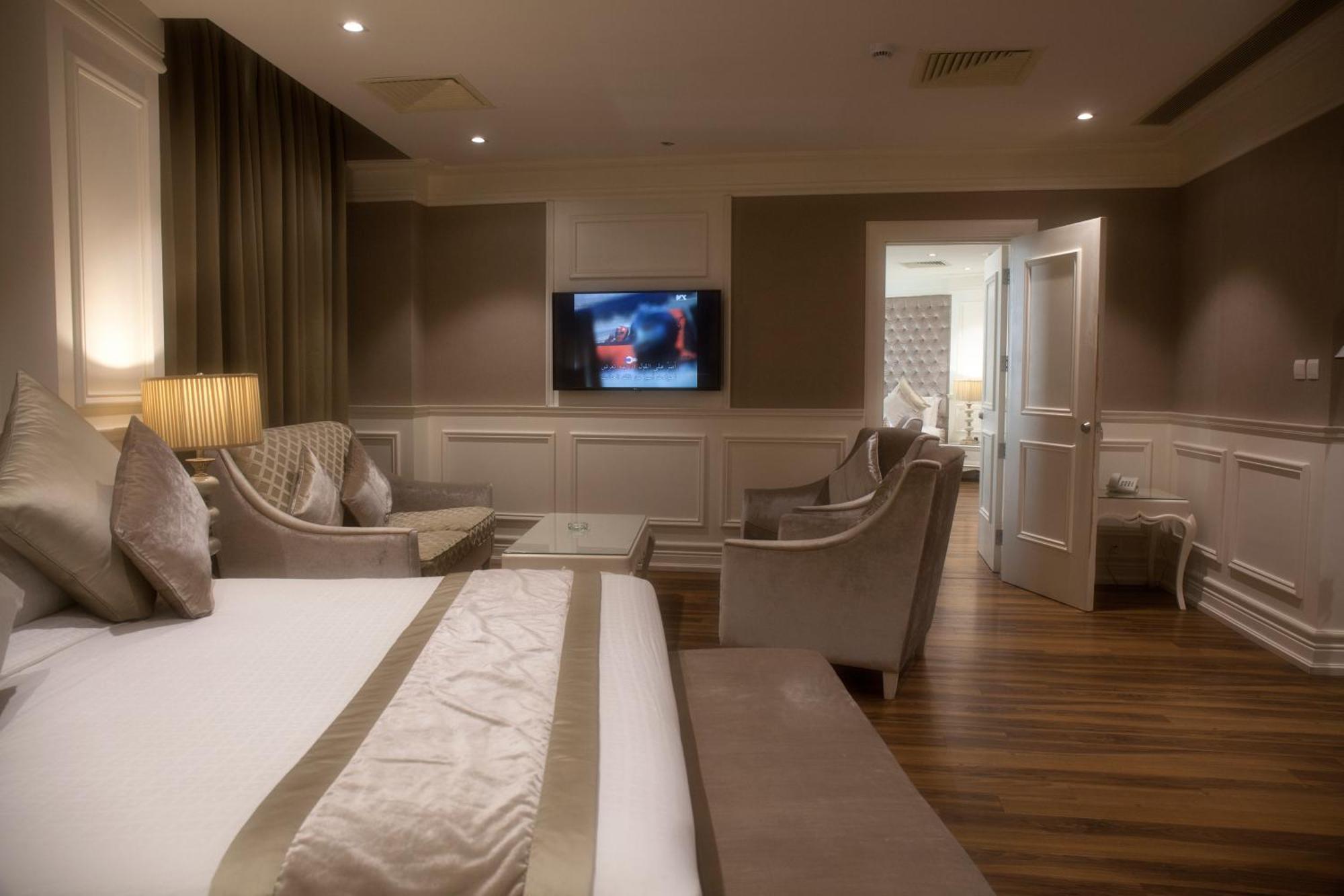 Superior Room Connected