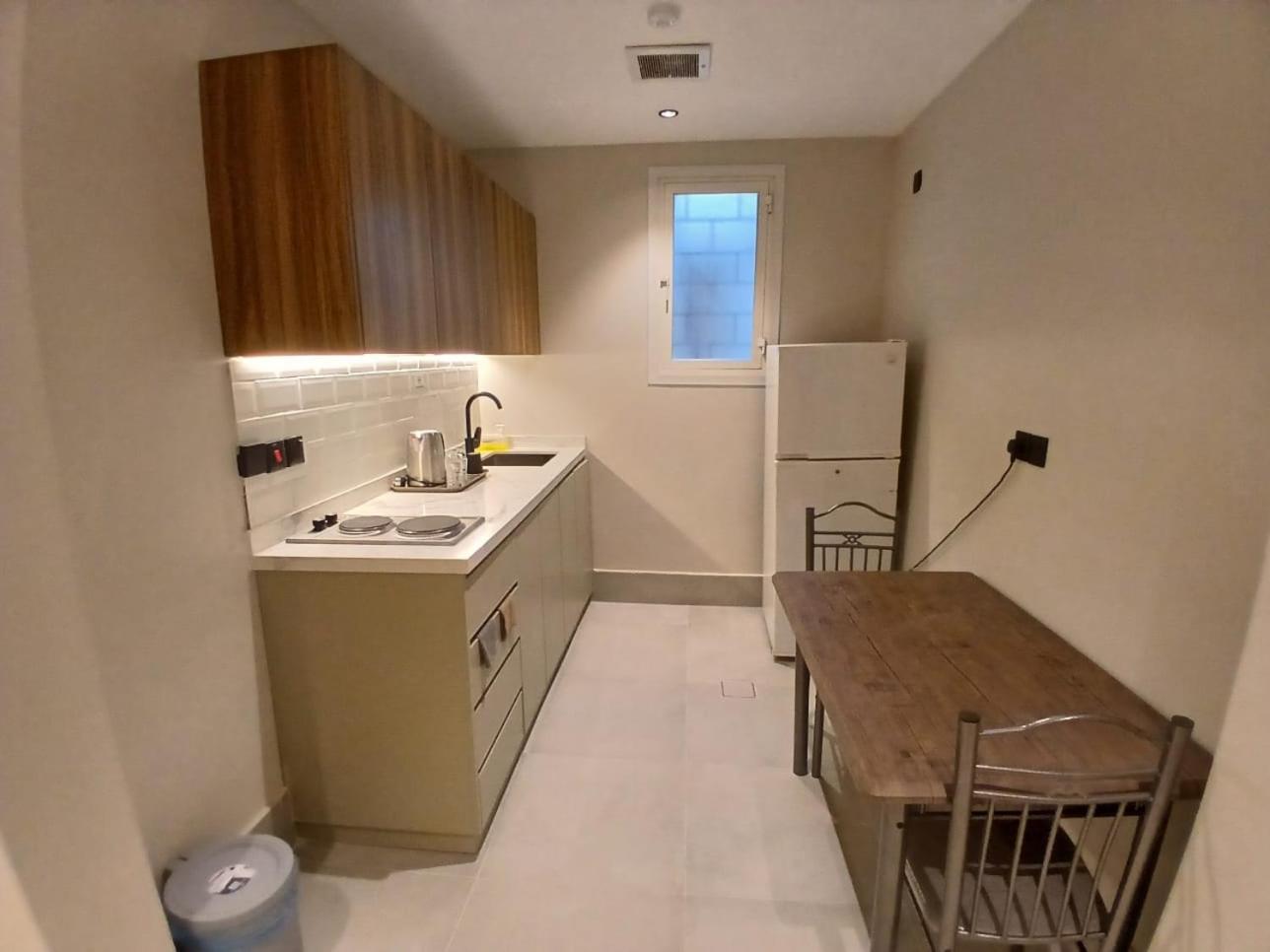 Deluxe King Suite