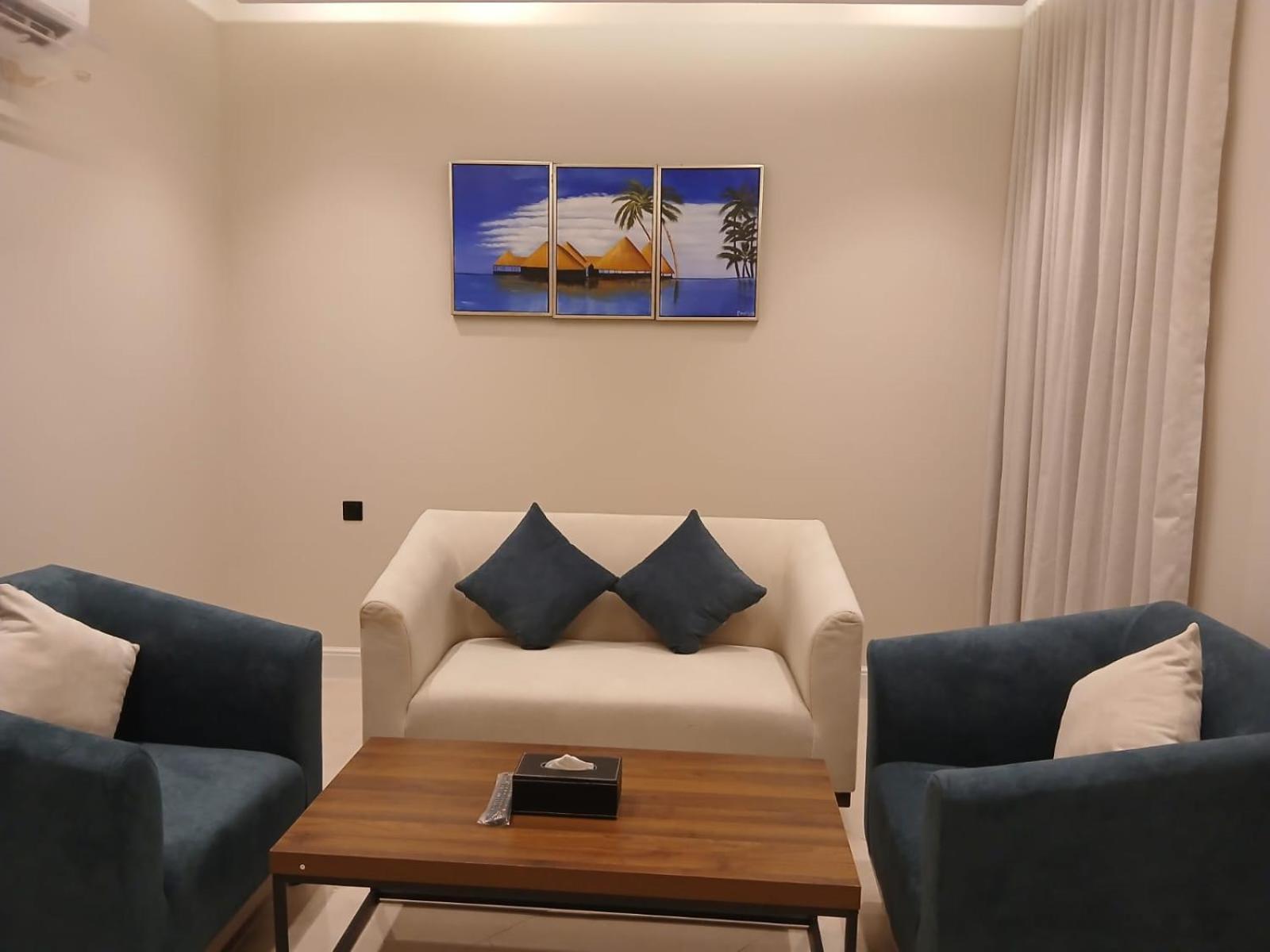 Deluxe King Suite