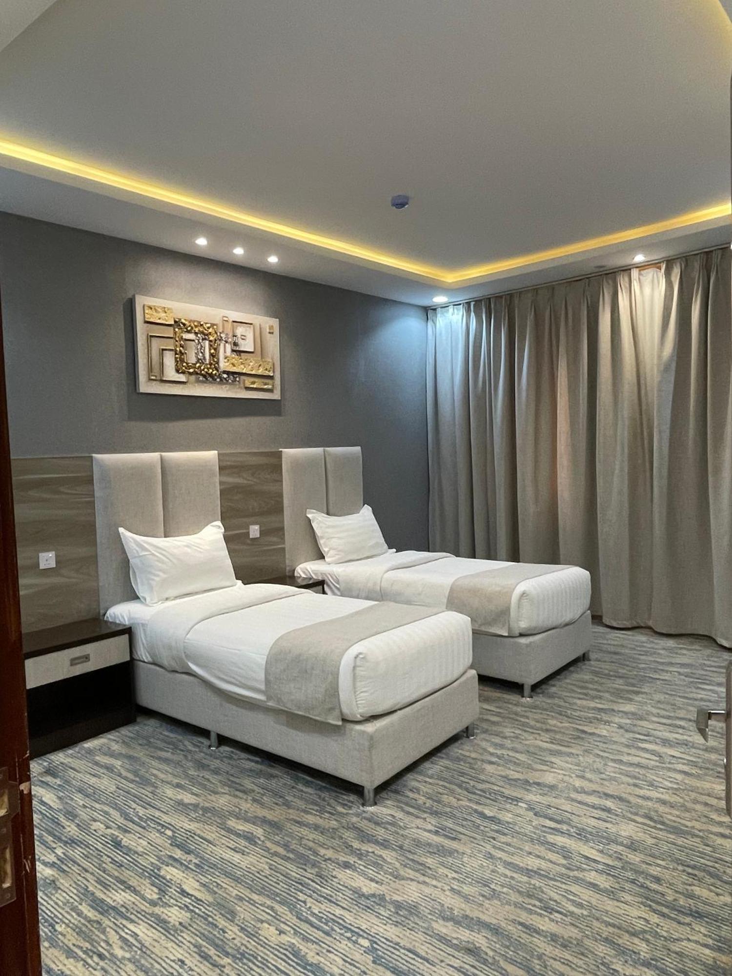Deluxe Family Suite