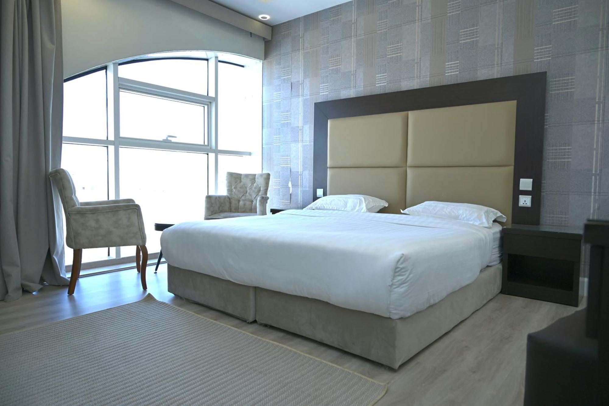 Two-Bedroom Deluxe Apartment
