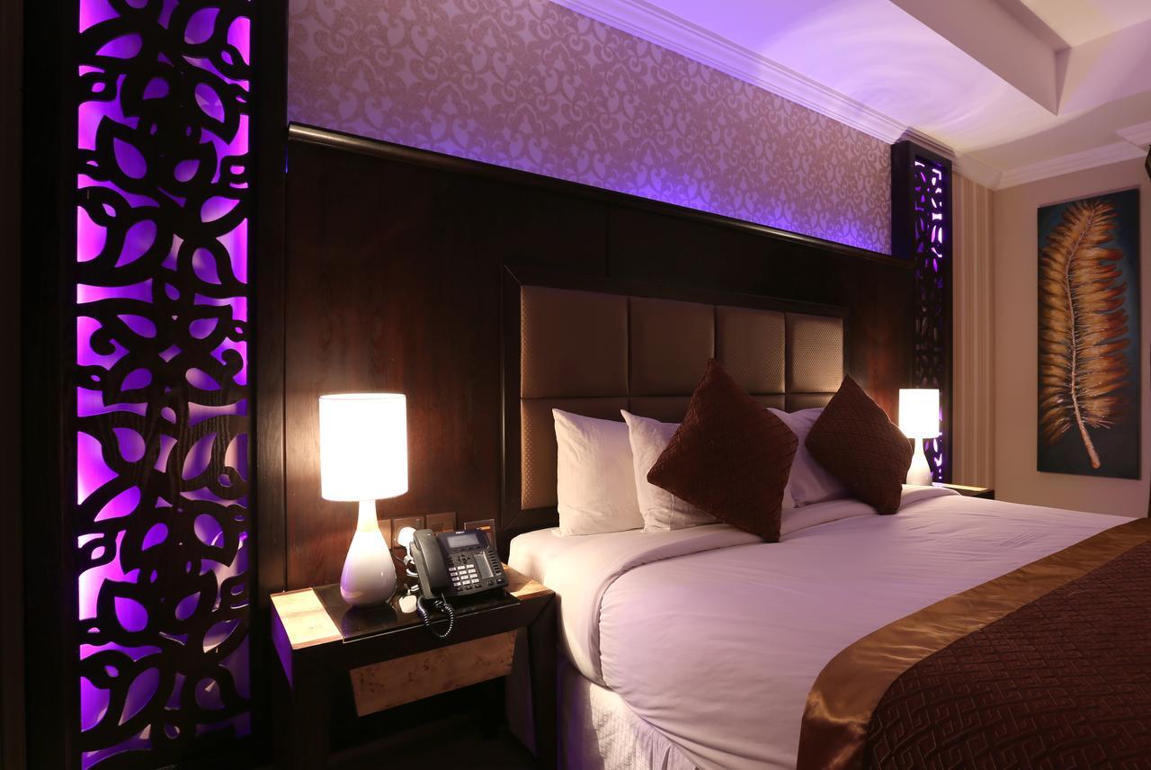 Queen Room Spa Bath