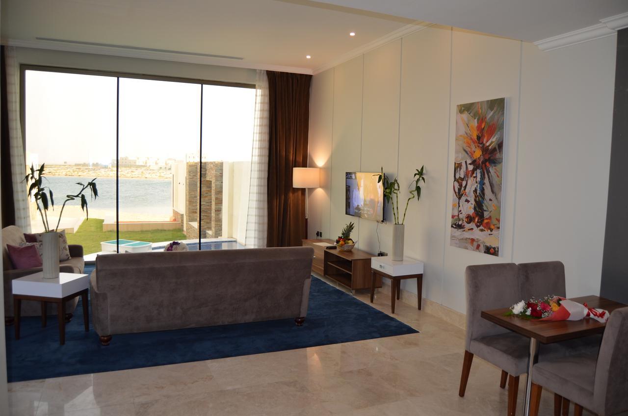 One-Bedroom Chalet Private Beach