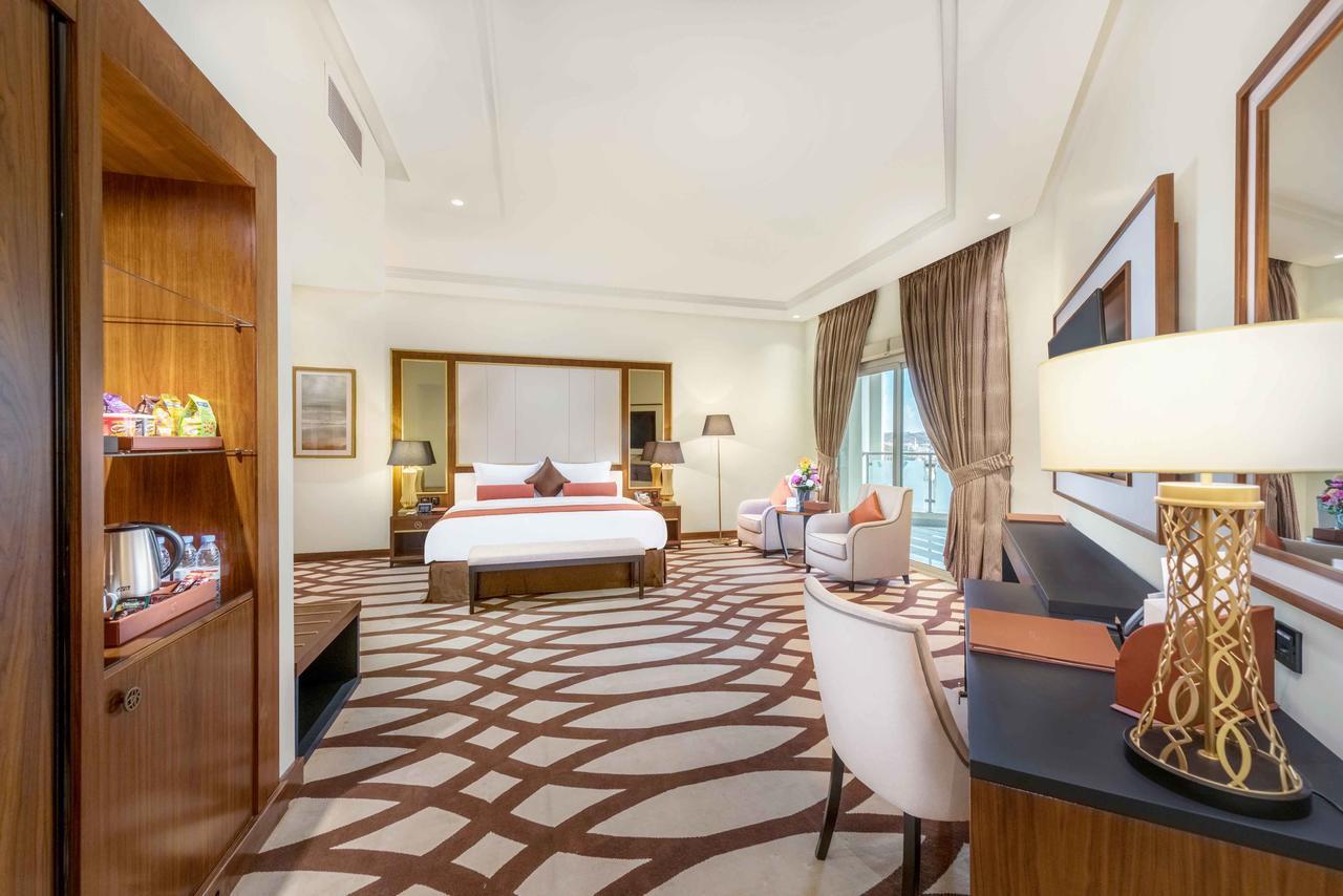 Topaz Suite