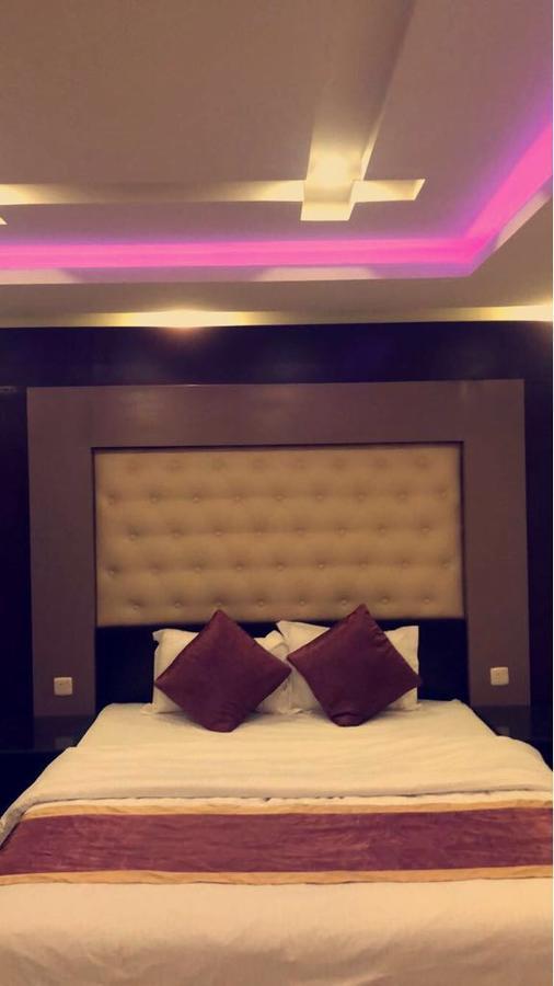 Deluxe Two-Bedroom Apartment