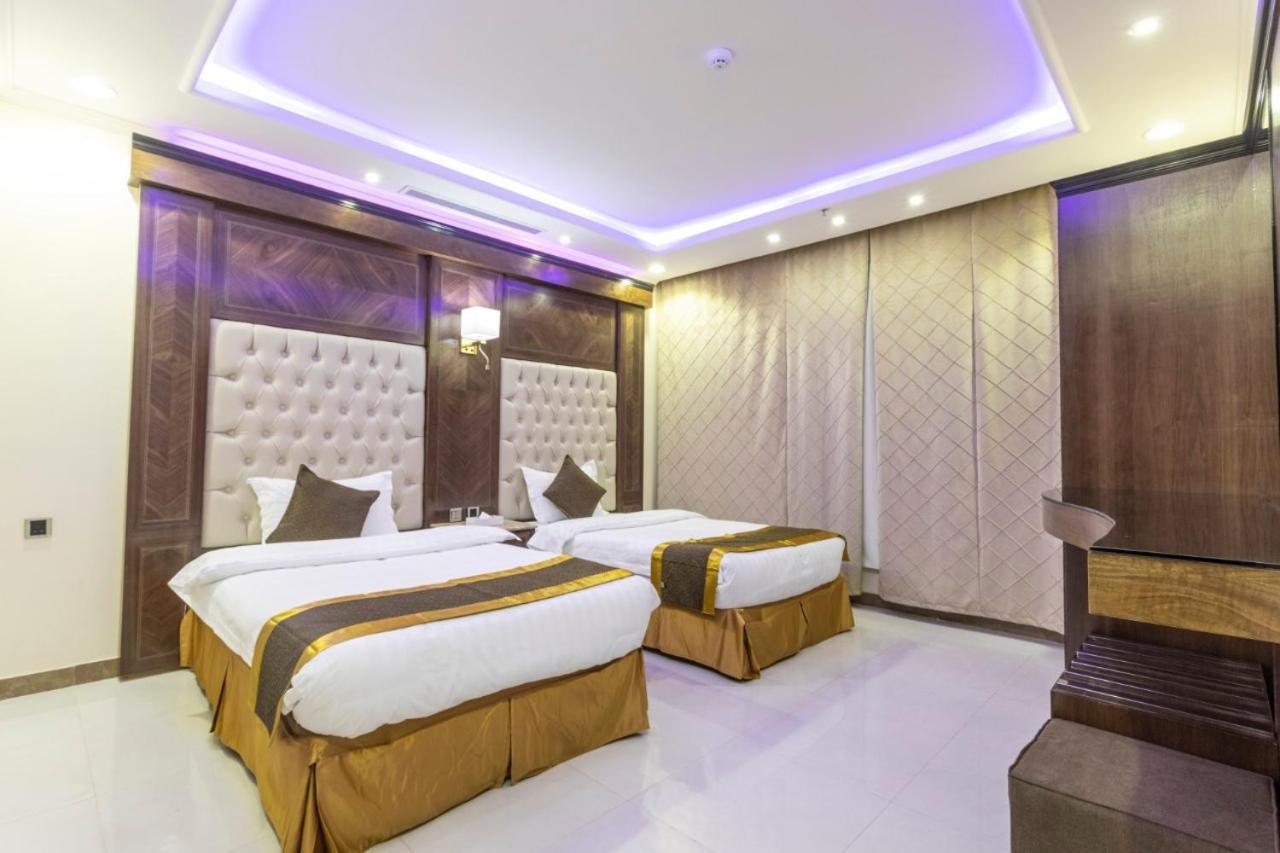 Deluxe Two-Bedroom Suite