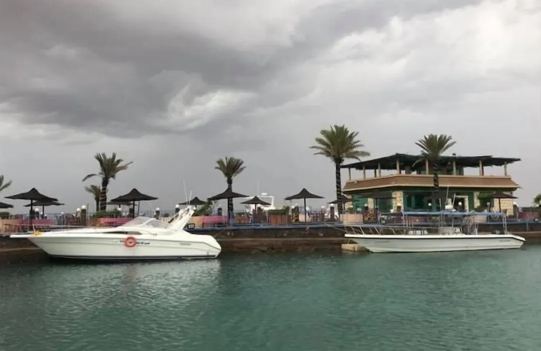 Dolphin Beach Resort-1