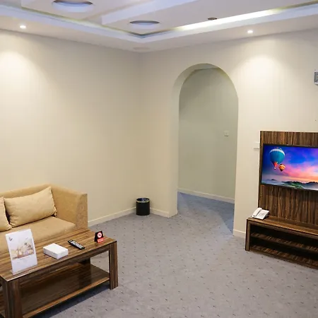 لاريـڤ للوحدات السكنية المخدومة غصن البنفسج سابقاً-3