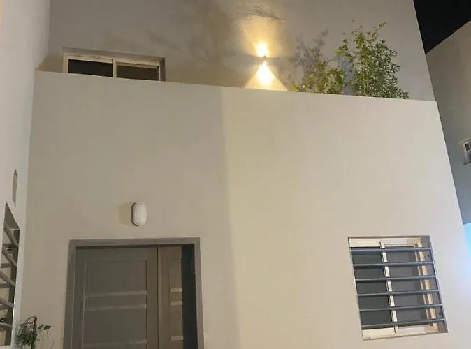 فيلا ثلاث طوابق وخمس غرف نوم Riyad Privée