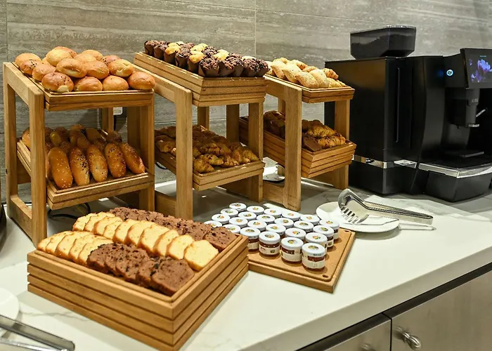 Comfort Hotel Jeddah King Road