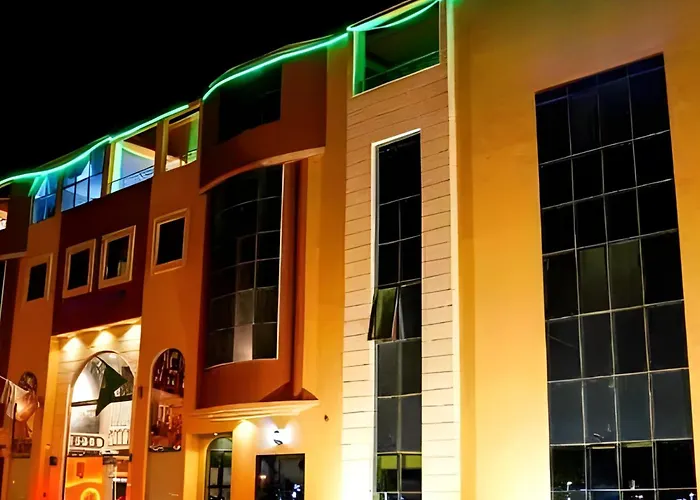 Pinetree Suites Hail