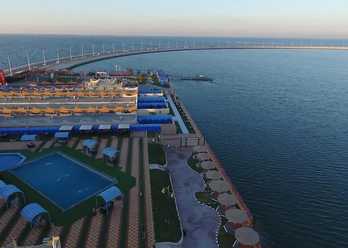 Dolphin Resort