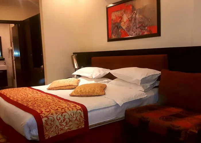 Rose Garden Hotel فندق روز جاردن Riyadh