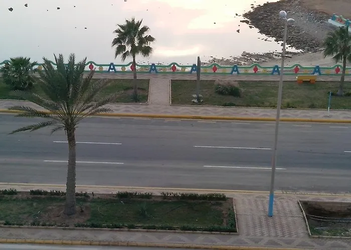 فندق شاطئ الوجه