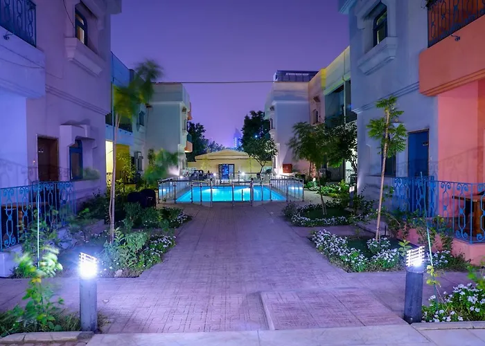فندق الأطلال