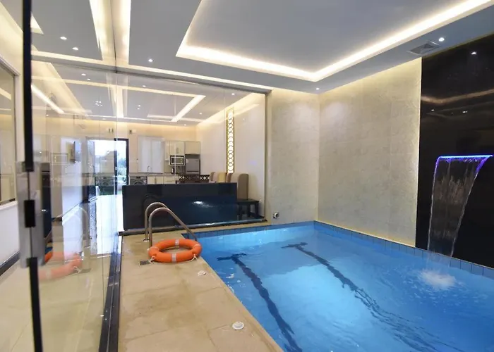 Golden White Al Shifa Hotel